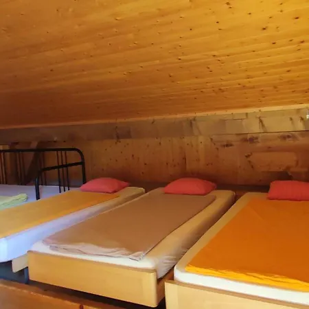 Sonnenberg Hostel *
